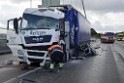 Schwerer LKW VU PKlemm A 4 Rich Olpe auf der Rodenkirchener Bruecke P212